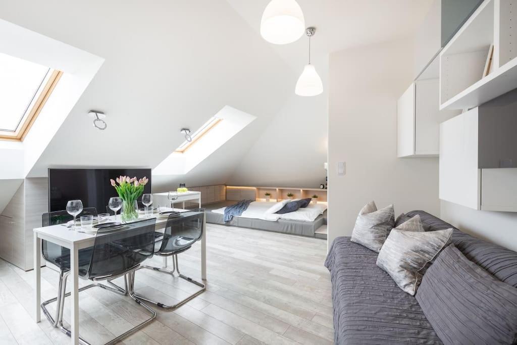 Modern & New Place Next To Wawel Castle & Vistula Krakow Exterior photo