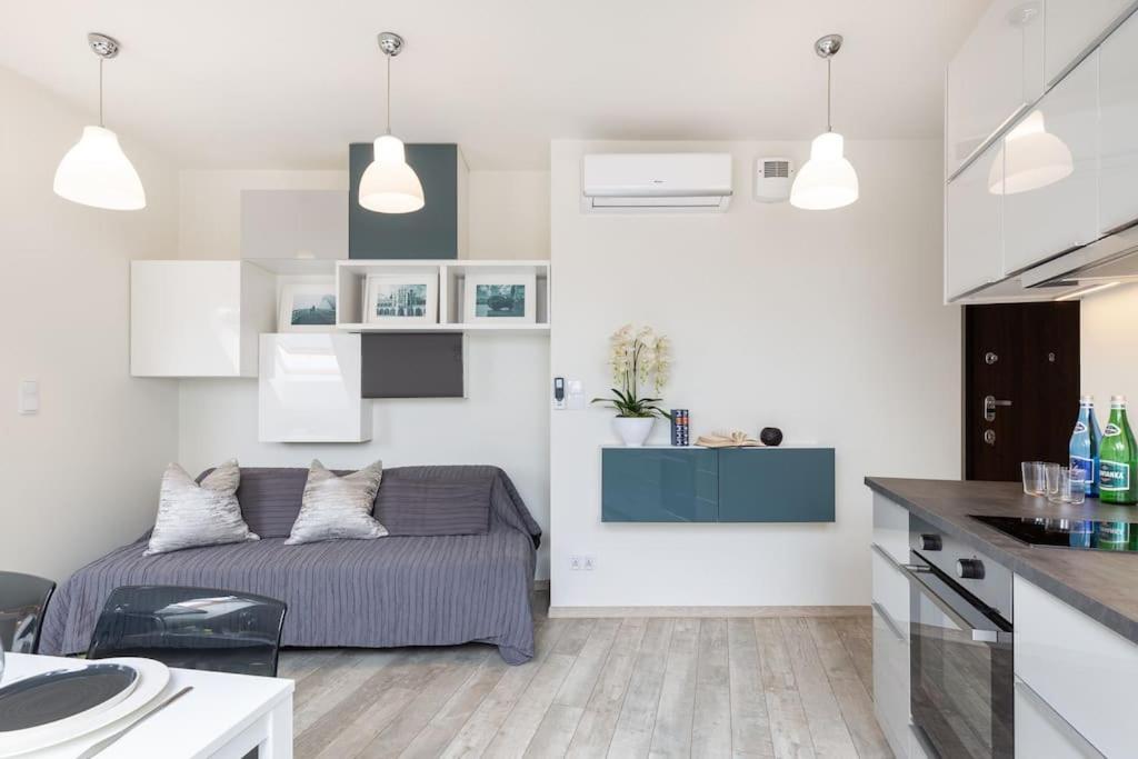 Modern & New Place Next To Wawel Castle & Vistula Krakow Exterior photo