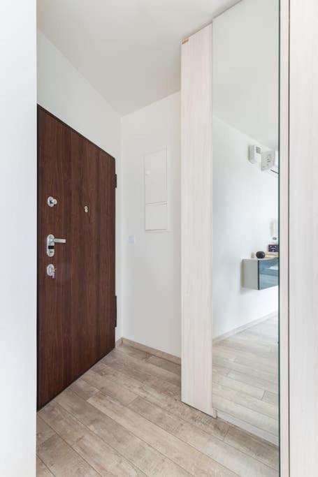 Modern & New Place Next To Wawel Castle & Vistula Krakow Exterior photo